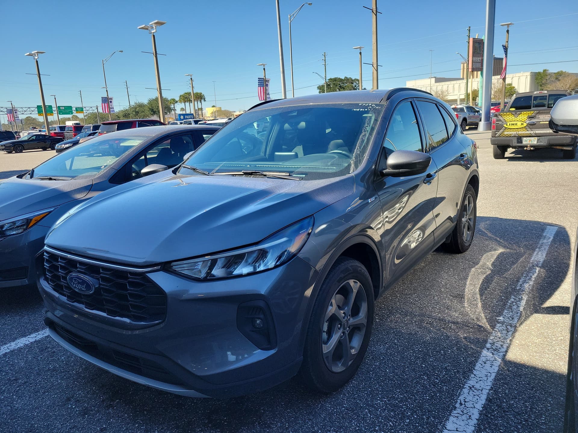 2025 Ford Escape ST-Line Select — photo 1 of 5