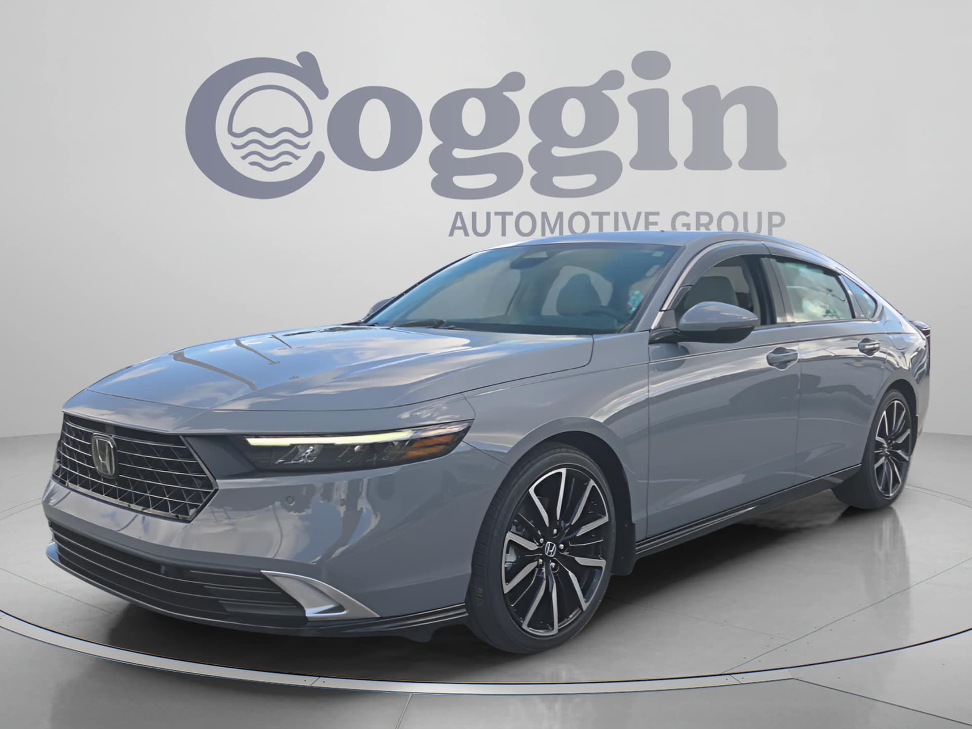 2026 Honda Accord Hybrid Touring — photo 1 of 40