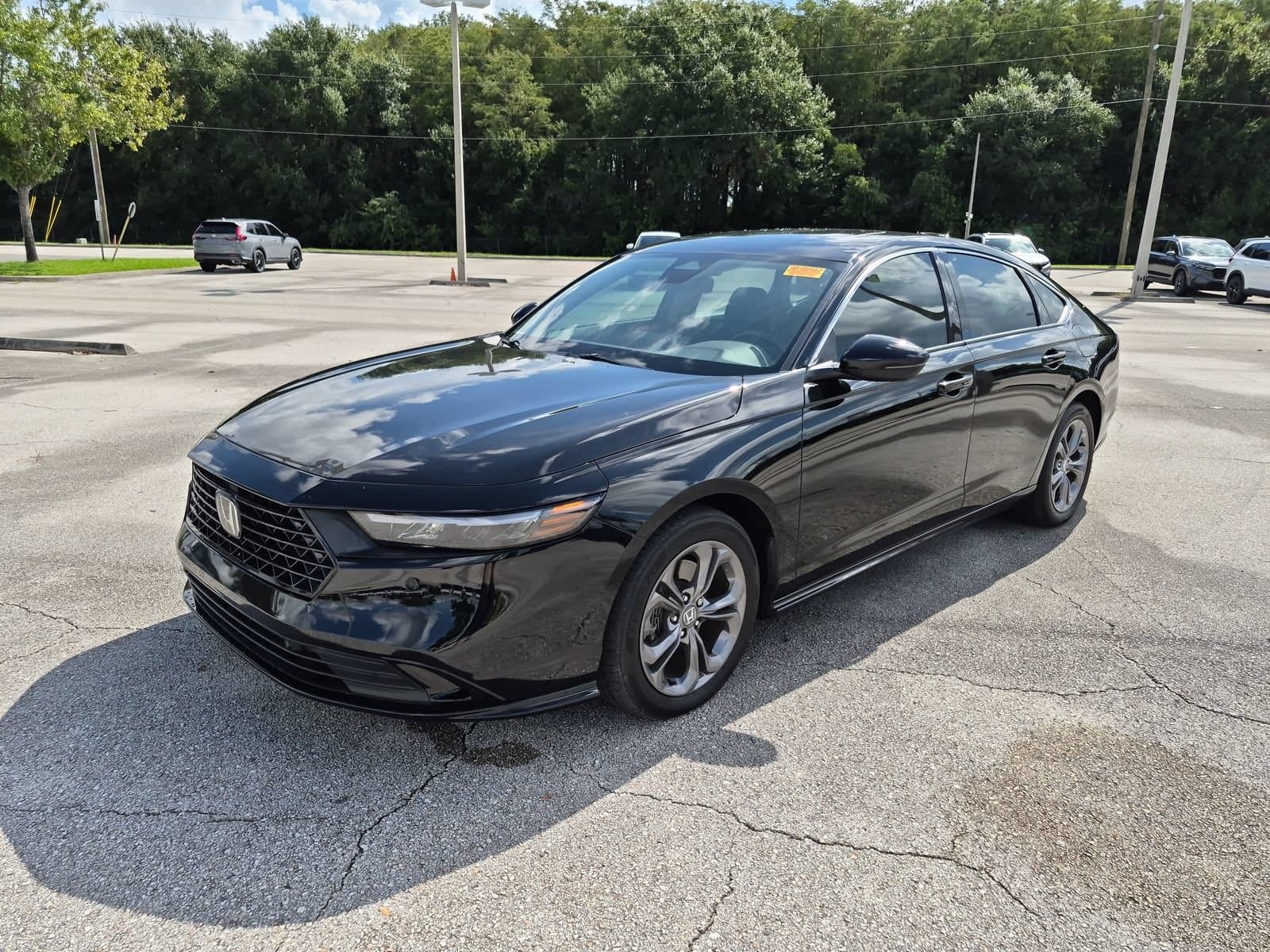 2023 Honda Accord Hybrid EX-L — photo 1 of 34