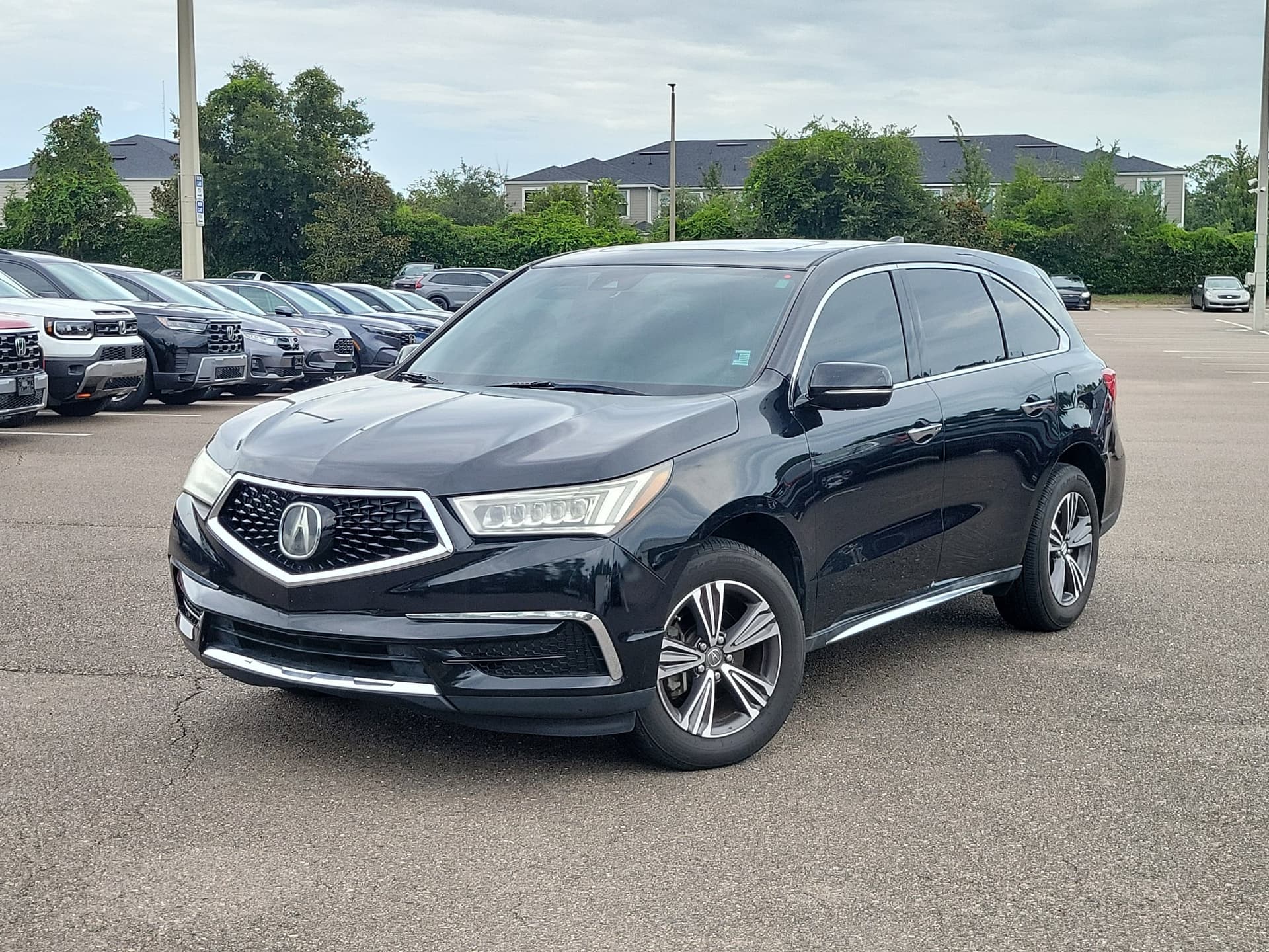 2017 Acura MDX V6 — photo 1 of 36