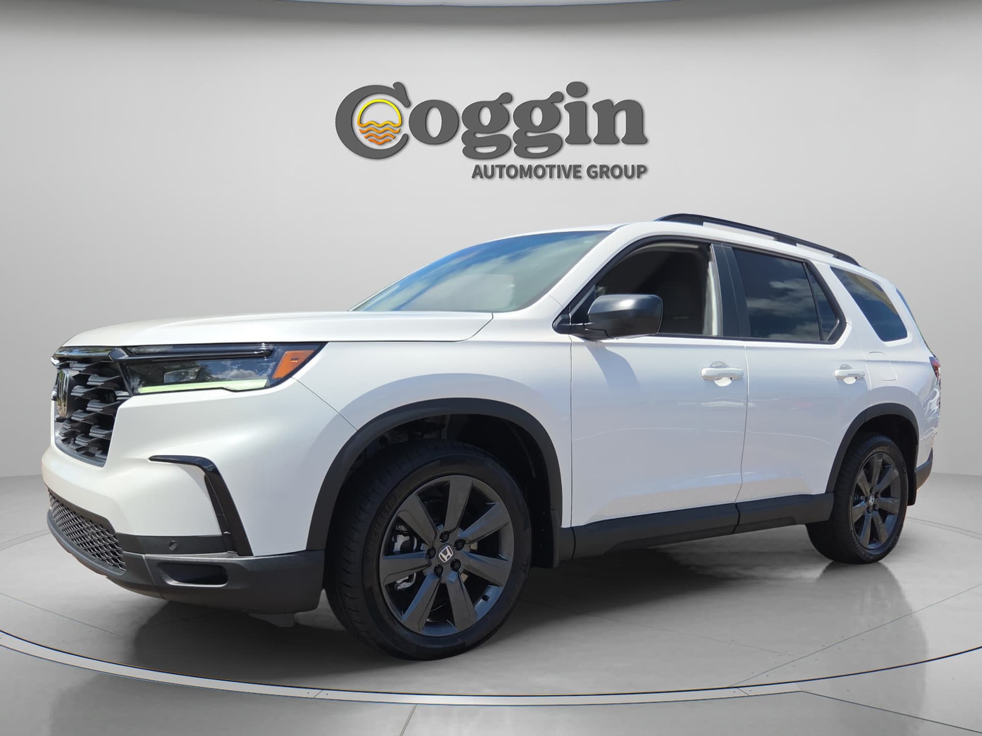 2025 Honda Pilot Sport — photo 1 of 35