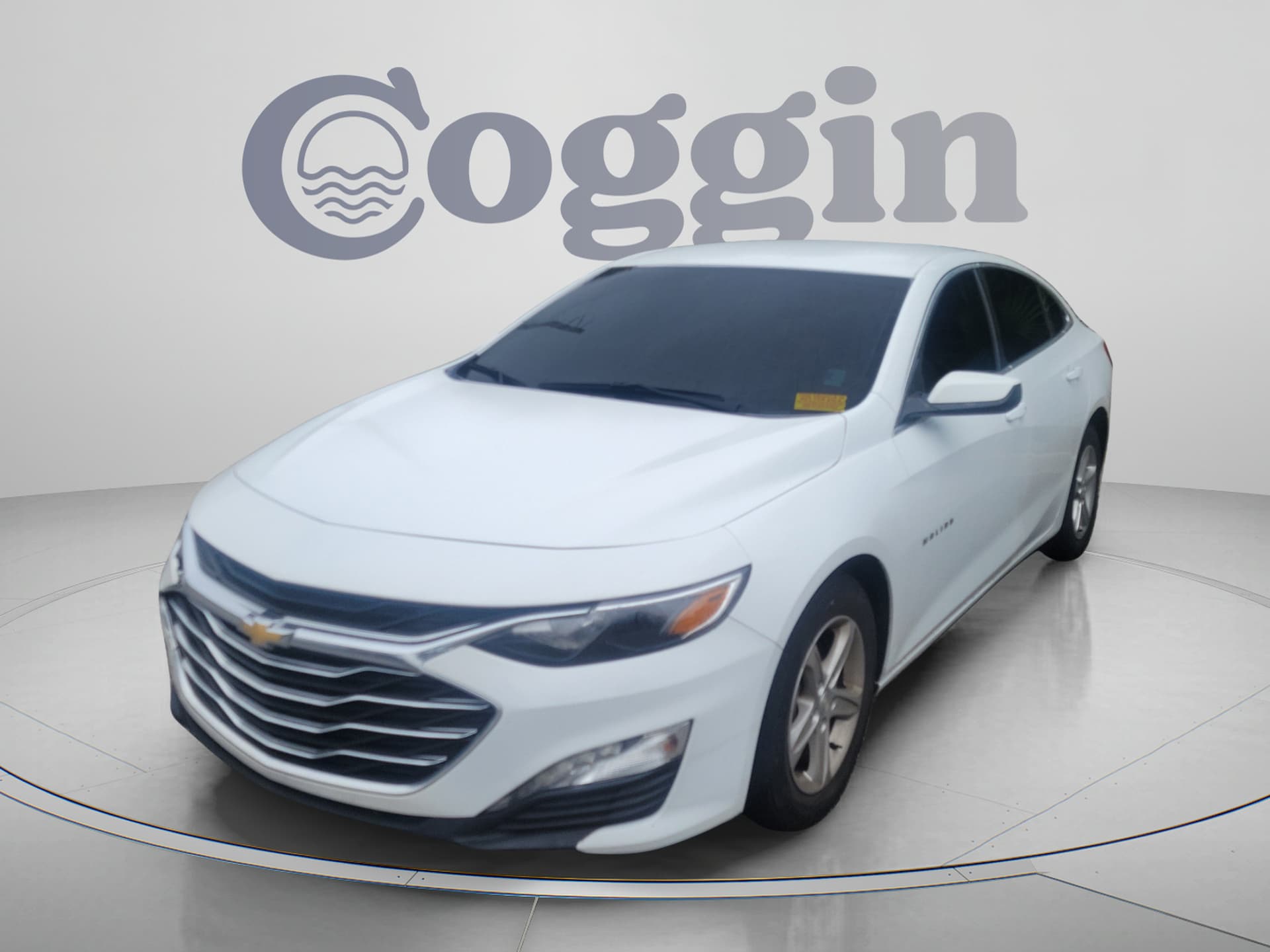 2022 Chevrolet Malibu LT — photo 1 of 31
