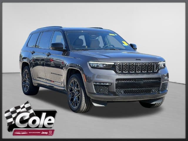2025 Jeep Grand Cherokee L Summit — photo 1 of 15
