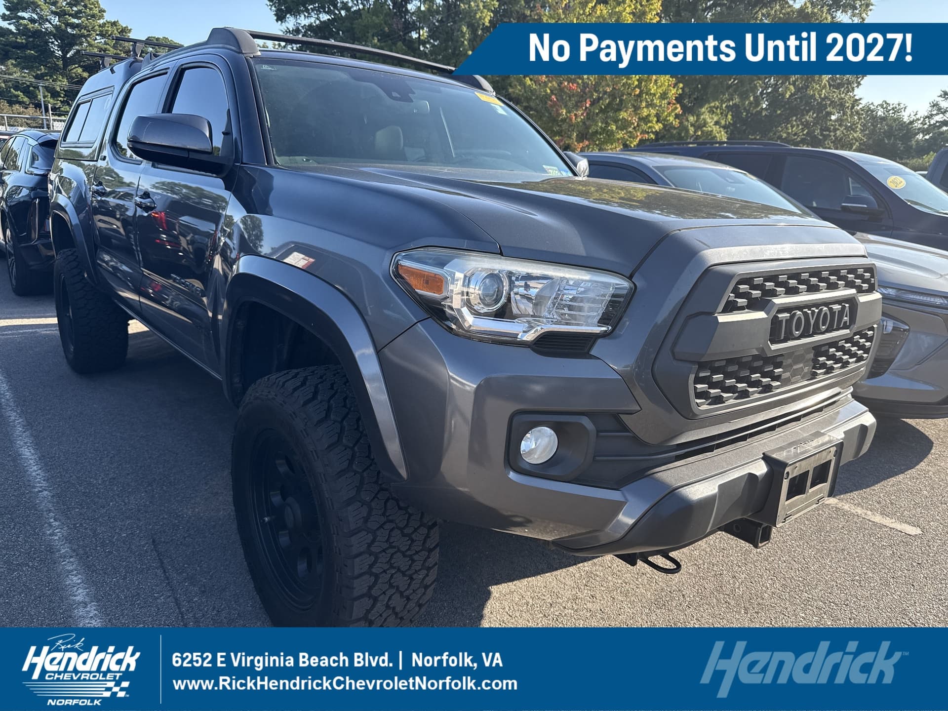2018 Toyota Tacoma SR5 — photo 1 of 3
