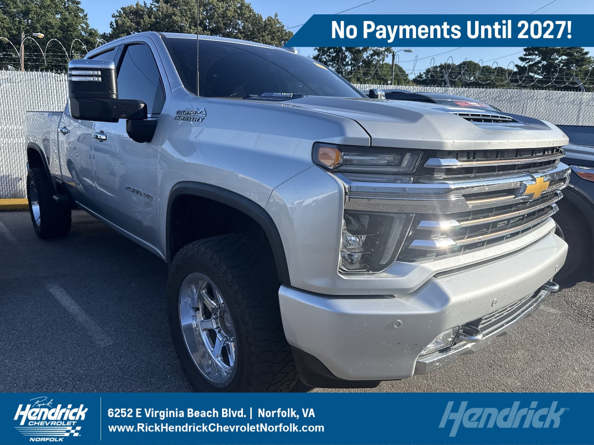 2022 Chevrolet Silverado 2500HD High Country — photo 1 of 3