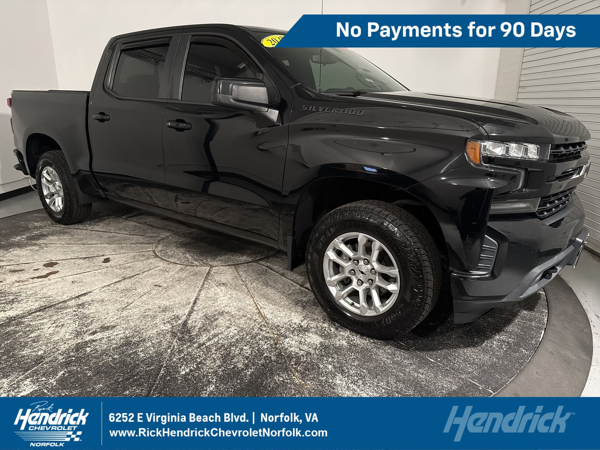 2021 GMC Yukon Denali — photo 1 of 38