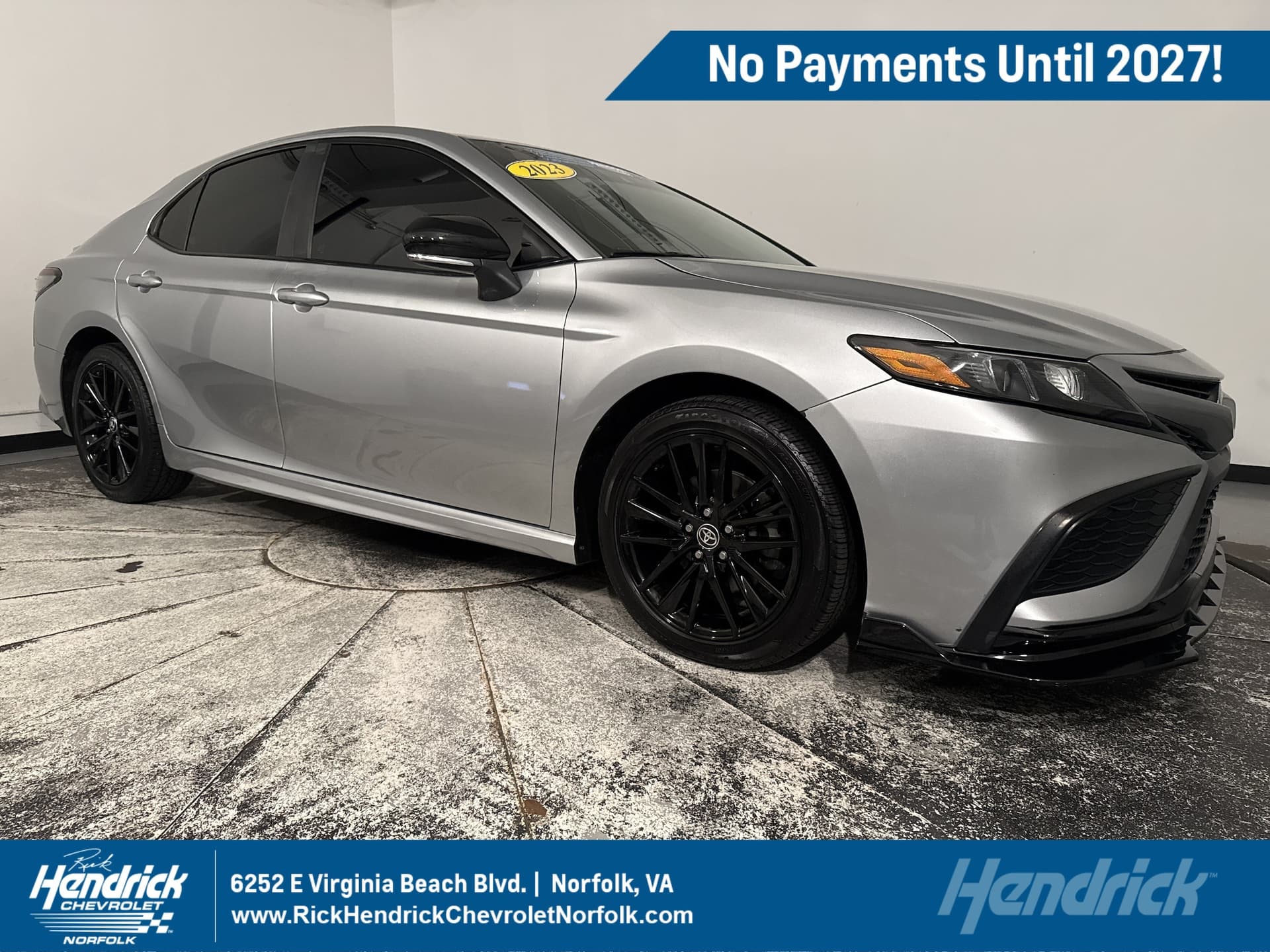 2023 Toyota Camry SE — photo 1 of 24