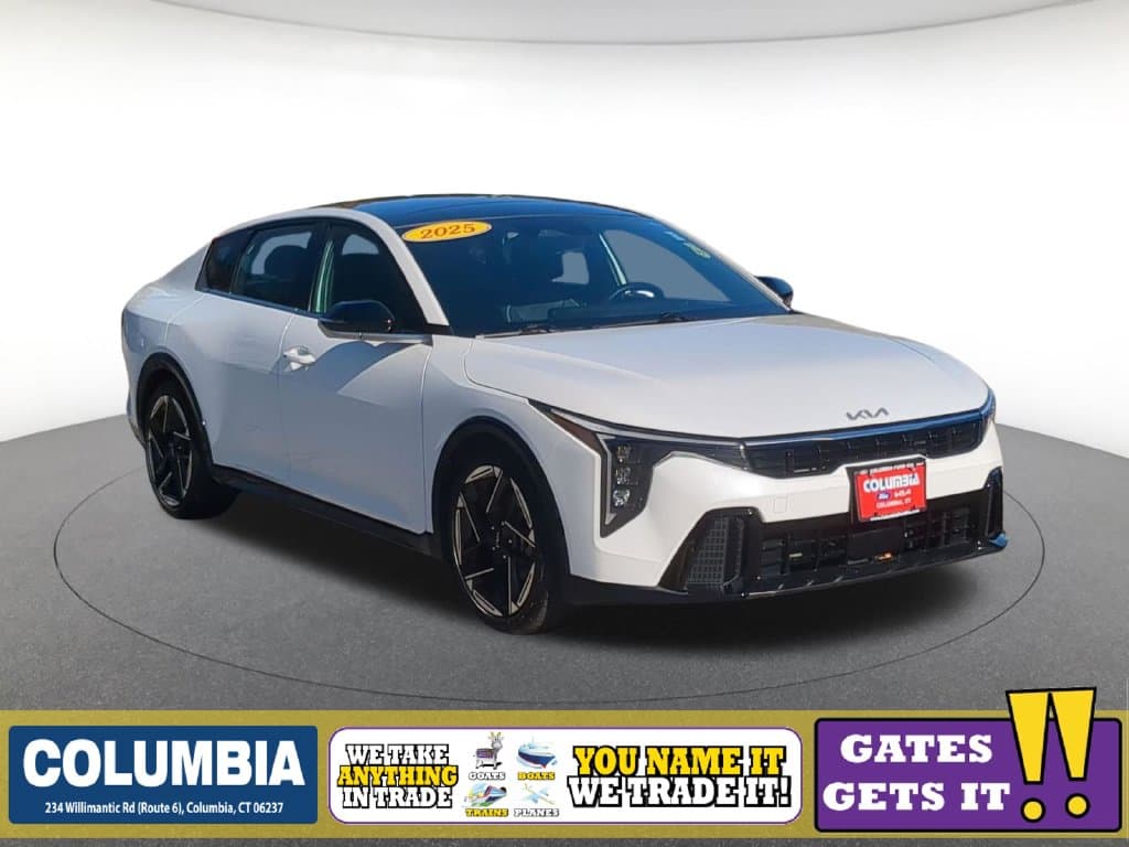 2025 Kia K4 GT-Line — photo 1 of 25