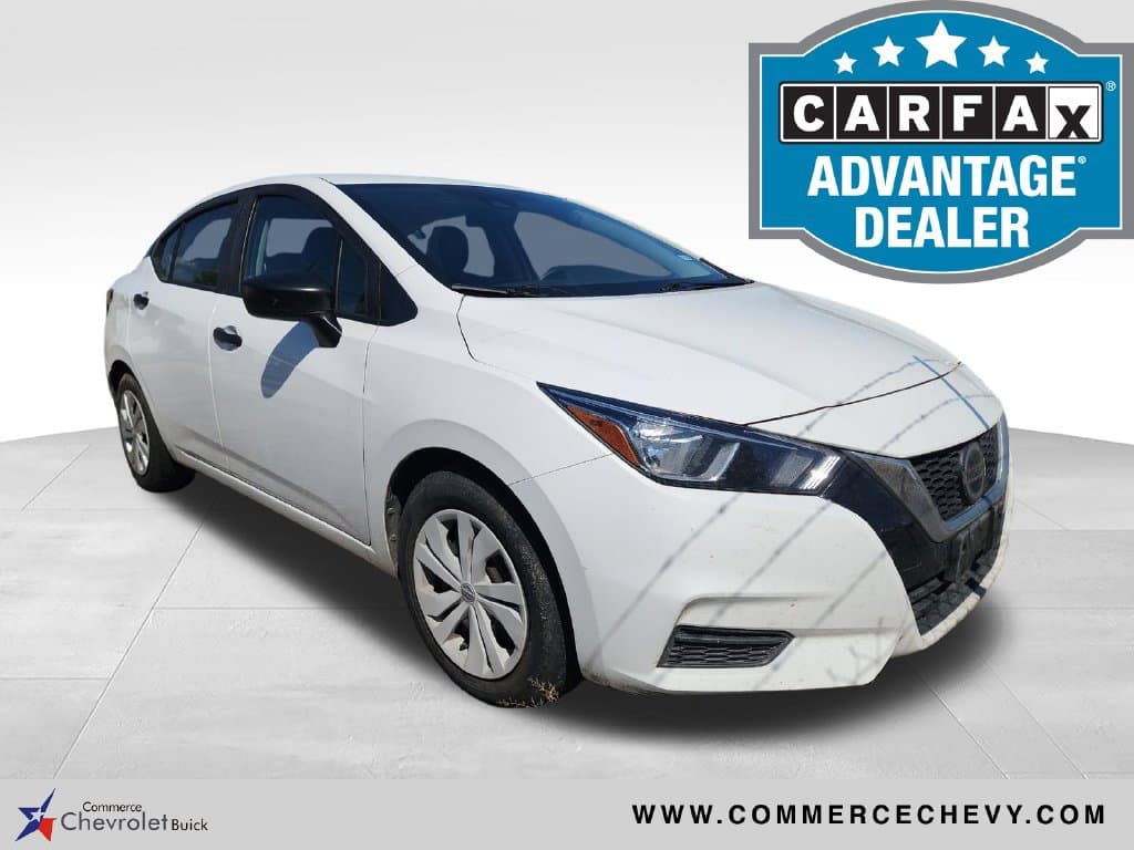2022 Nissan Versa S — photo 1 of 5