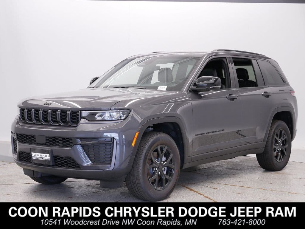 2026 Jeep Grand Cherokee Laredo Altitude — photo 1 of 42
