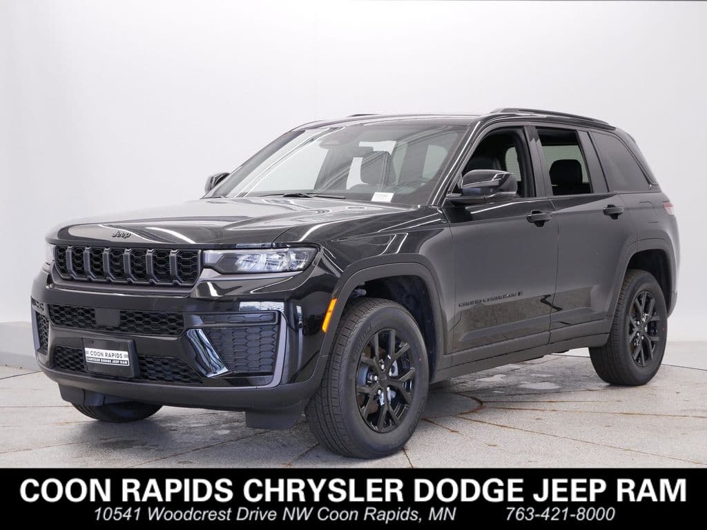 2026 Jeep Grand Cherokee Laredo Altitude — photo 1 of 42