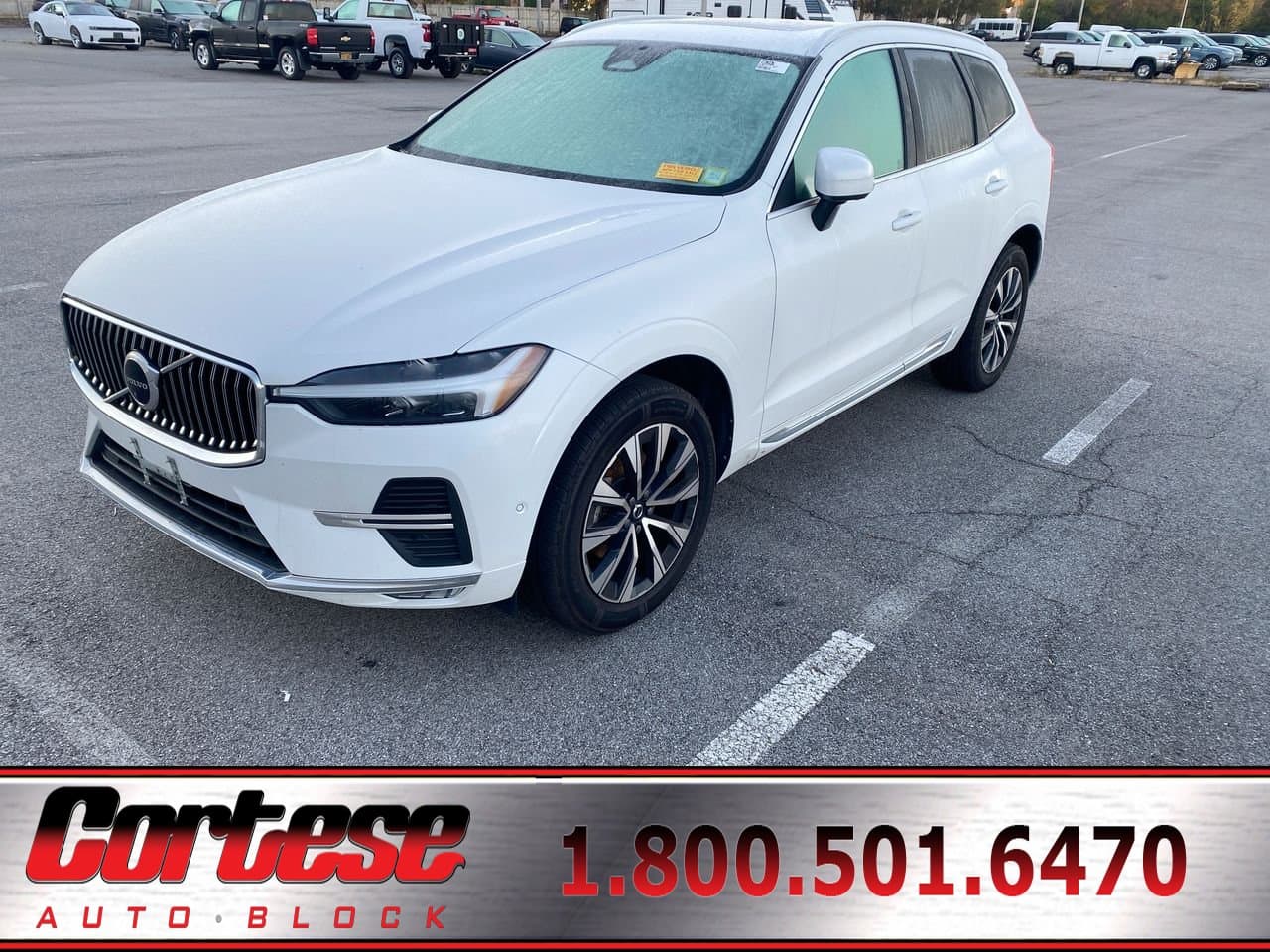 2023 Volvo XC60 Plus Bright Theme — photo 1 of 4