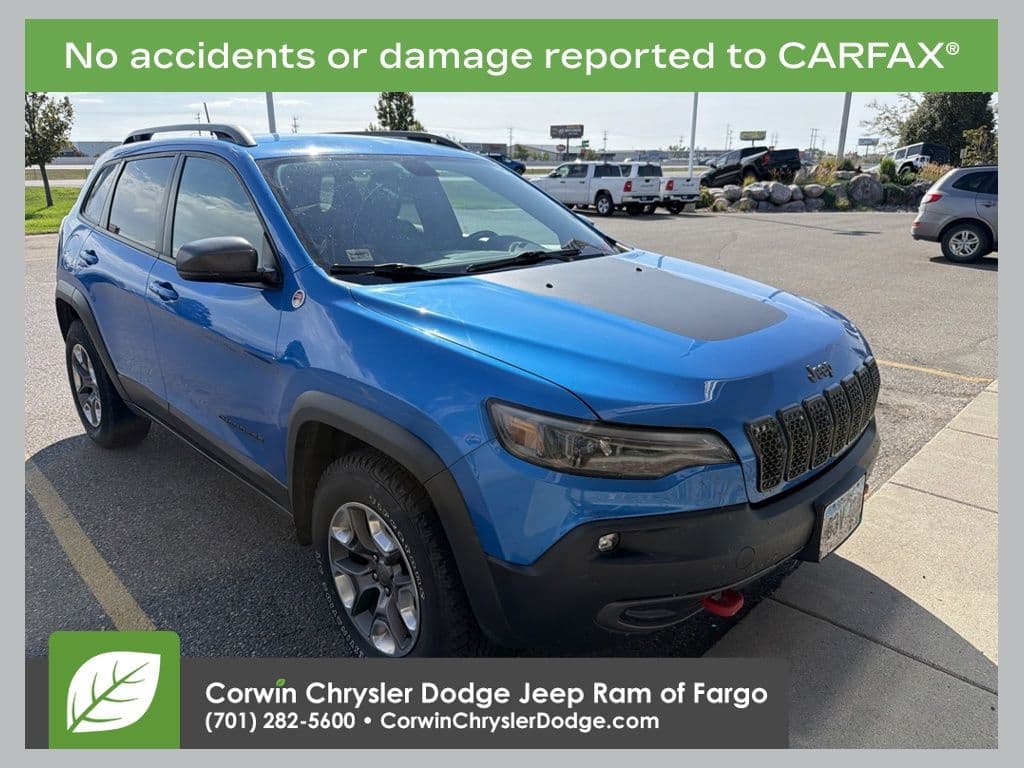 2019 Jeep Cherokee Trailhawk — photo 1 of 27