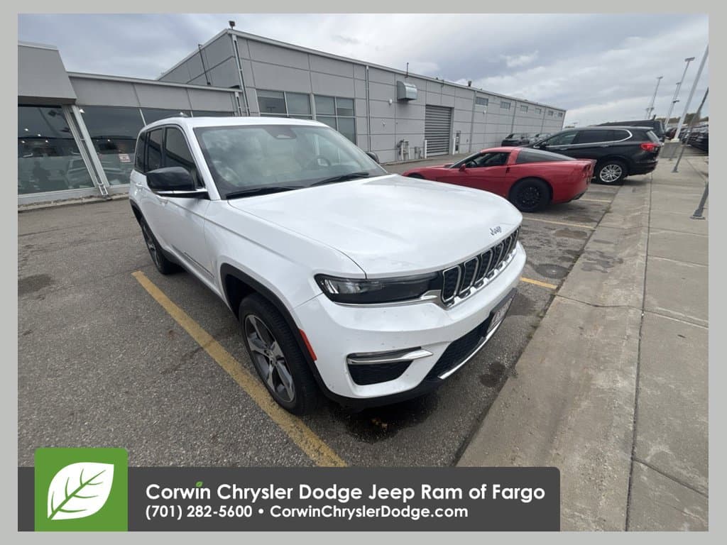 2023 Jeep Grand Cherokee Limited — photo 1 of 30