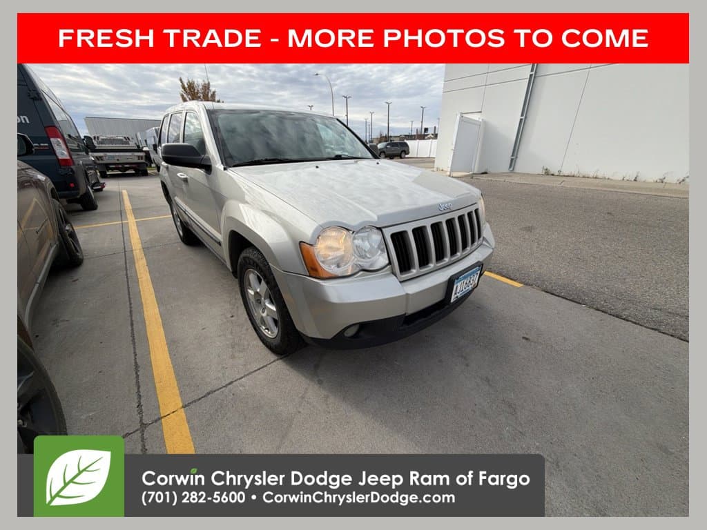 2008 Jeep Grand Cherokee Laredo — photo 1 of 17