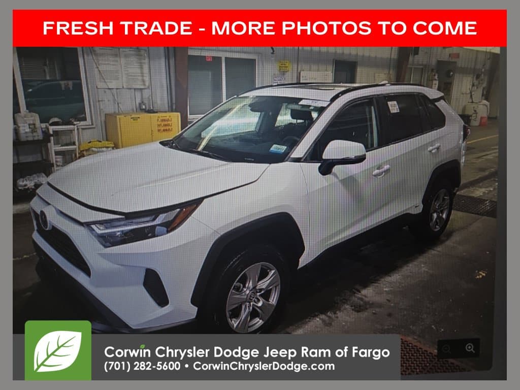 2024 Toyota RAV4 Base — photo 1 of 17