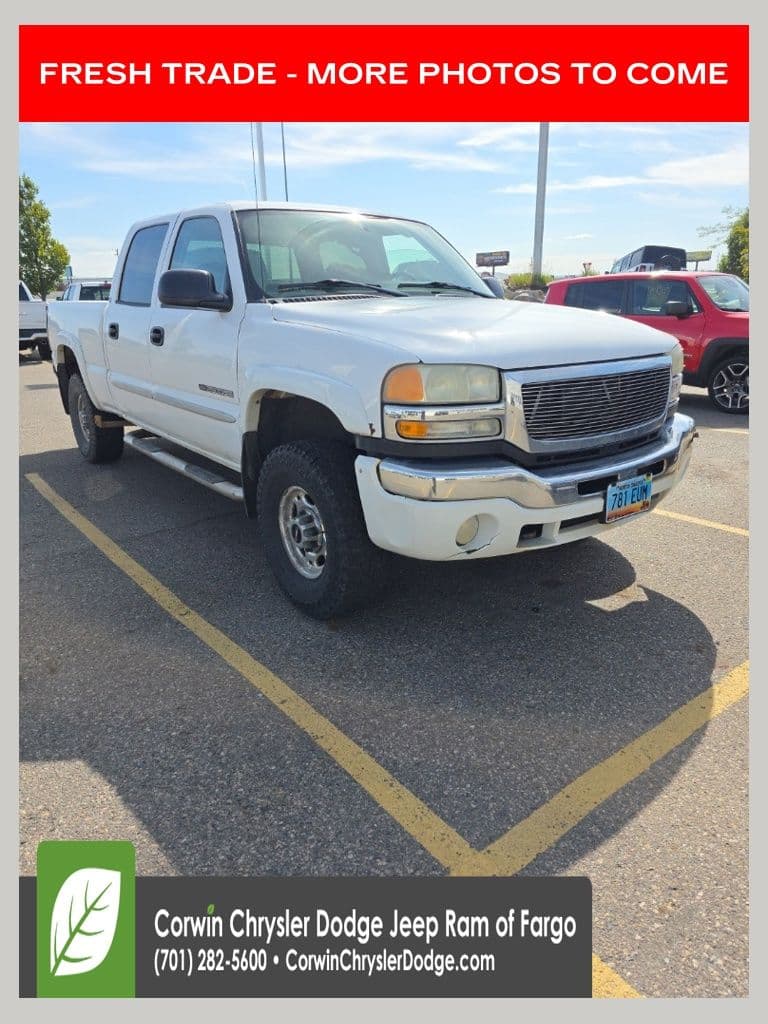 2004 GMC Sierra 2500HD Base — photo 1 of 14