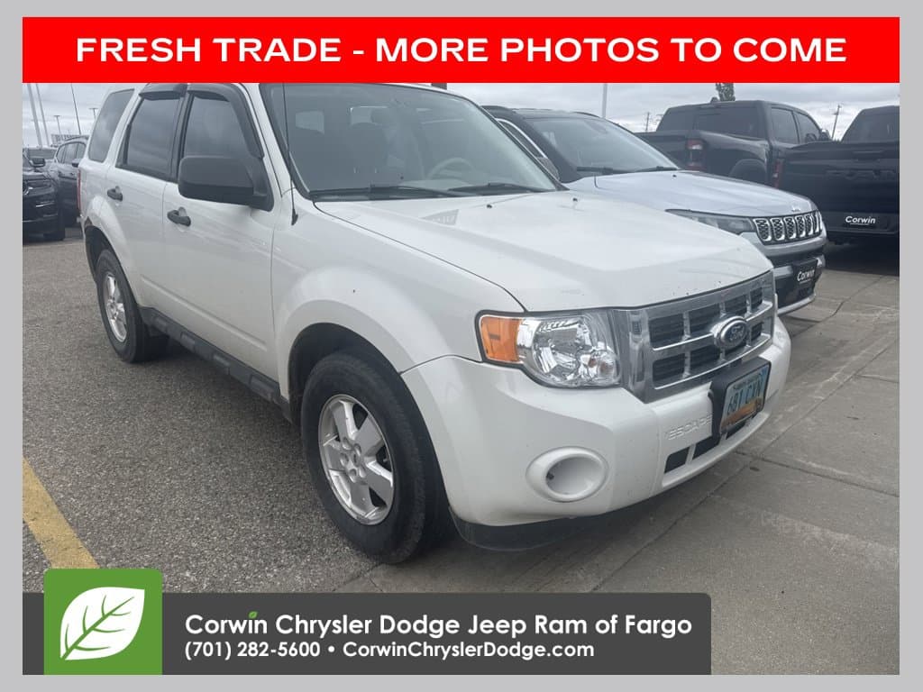 2011 Ford Escape XLS — photo 1 of 13