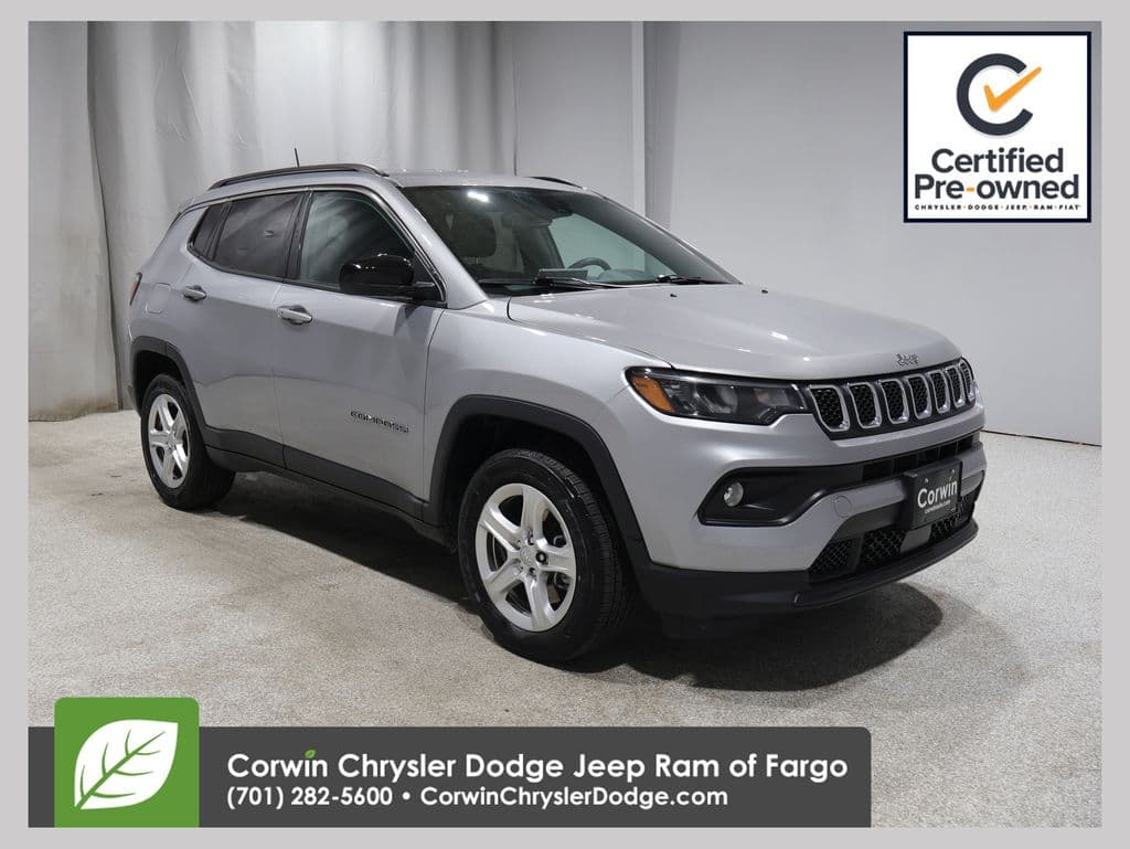 2023 Jeep Compass Latitude — photo 1 of 46