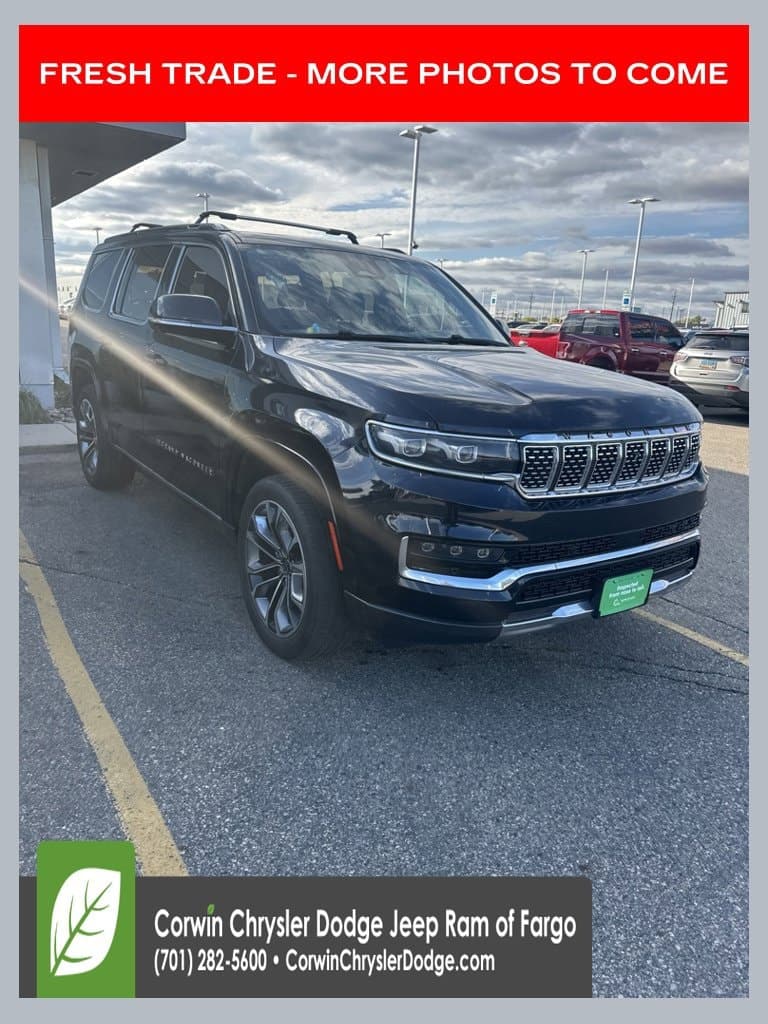 2022 Jeep Grand Wagoneer Series III — photo 1 of 19