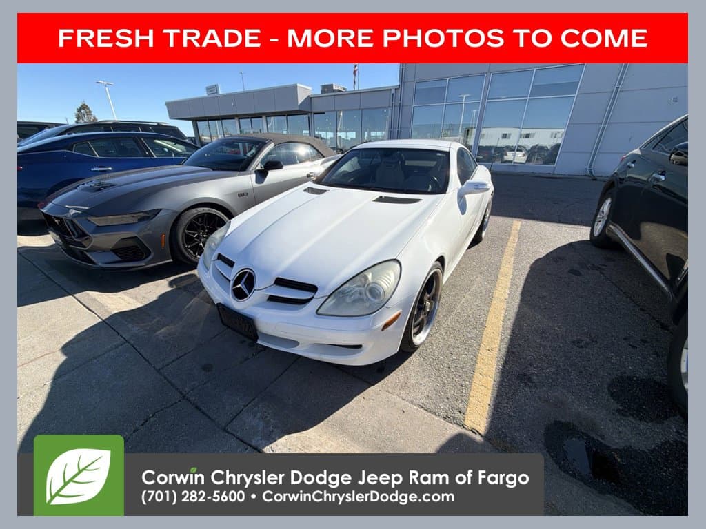 2006 Mercedes-Benz SLK-Class Base — photo 1 of 15