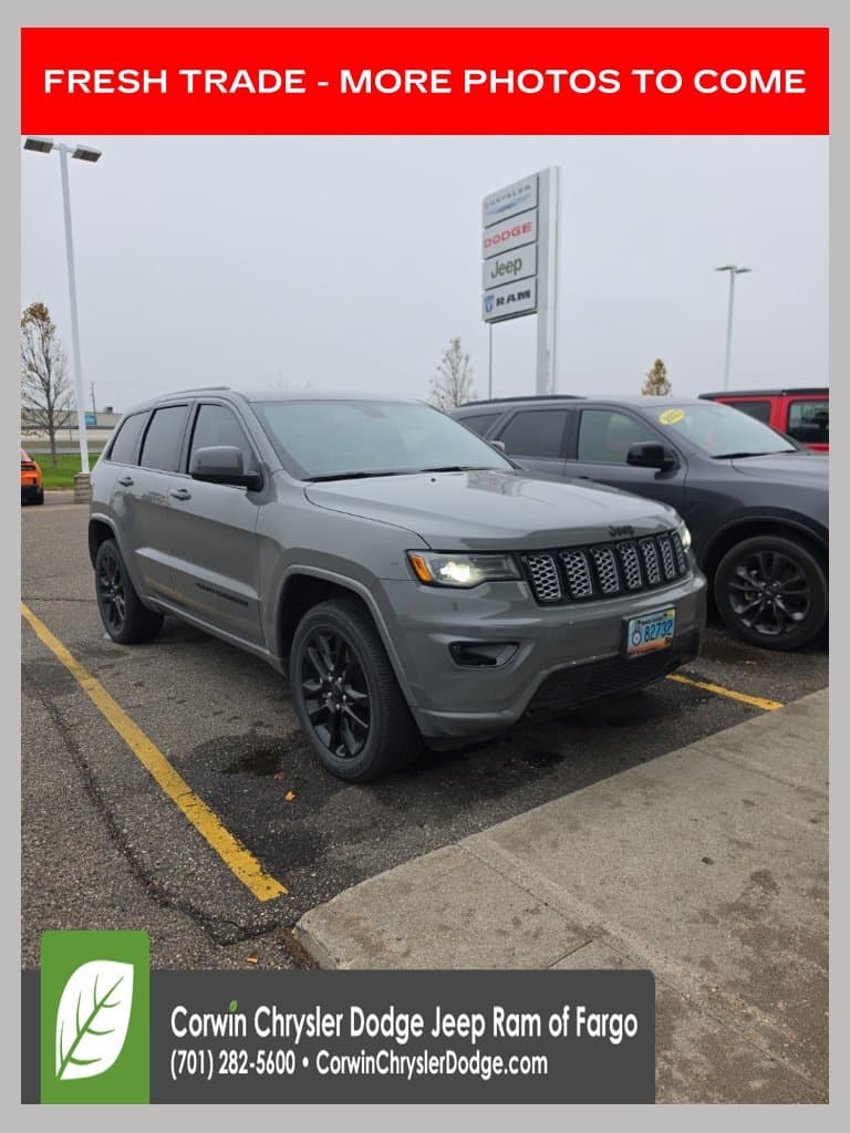 2021 Jeep Grand Cherokee L Laredo — photo 1 of 20