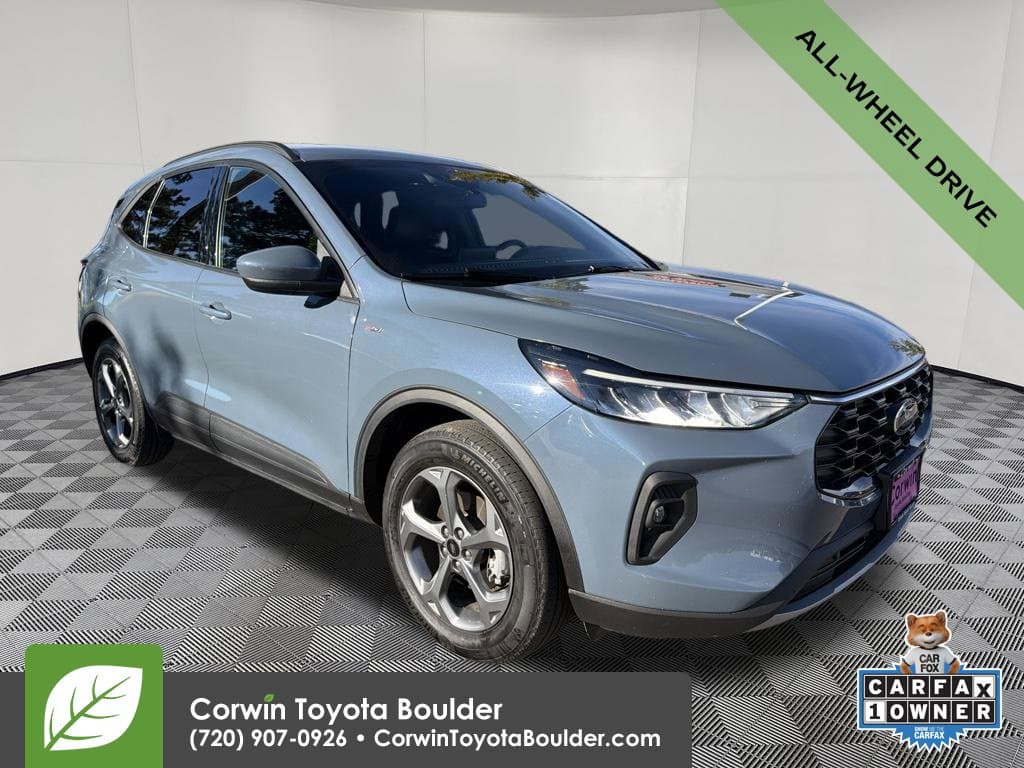 2025 Ford Escape ST-Line Select — photo 1 of 34