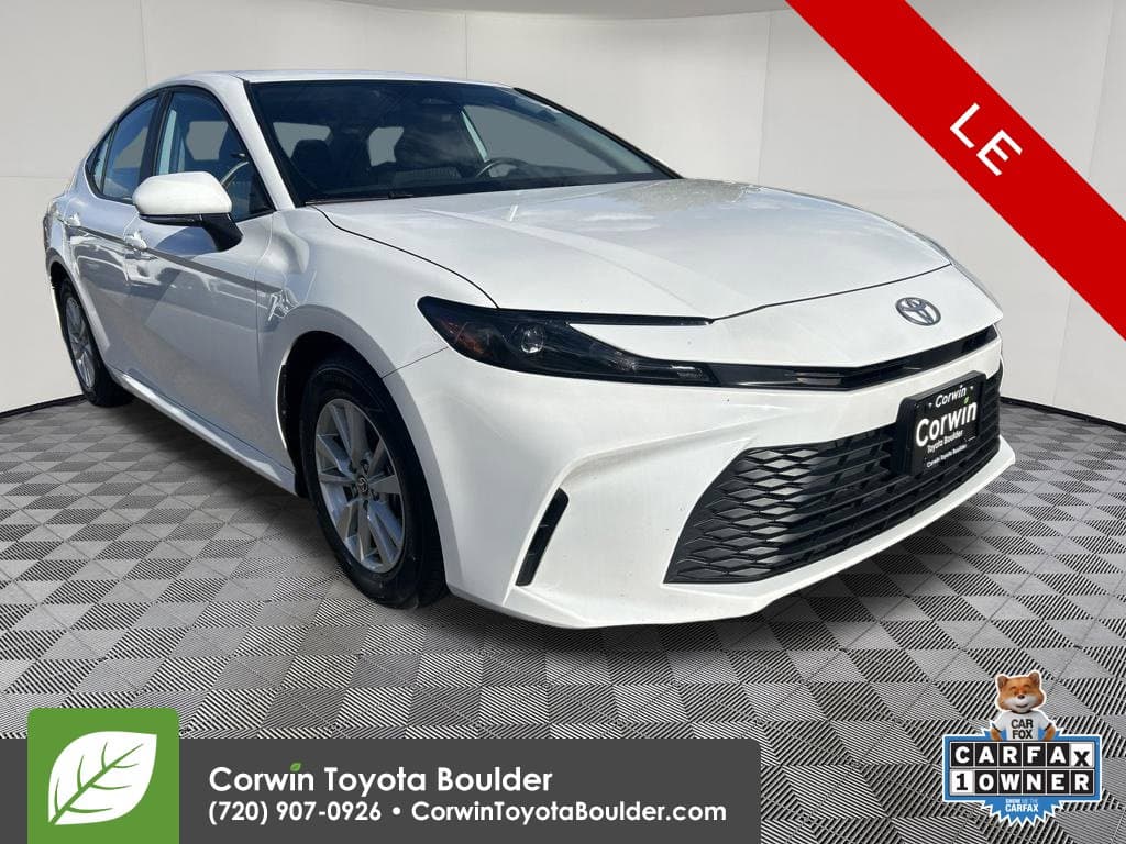 2025 Toyota Camry LE — photo 1 of 31