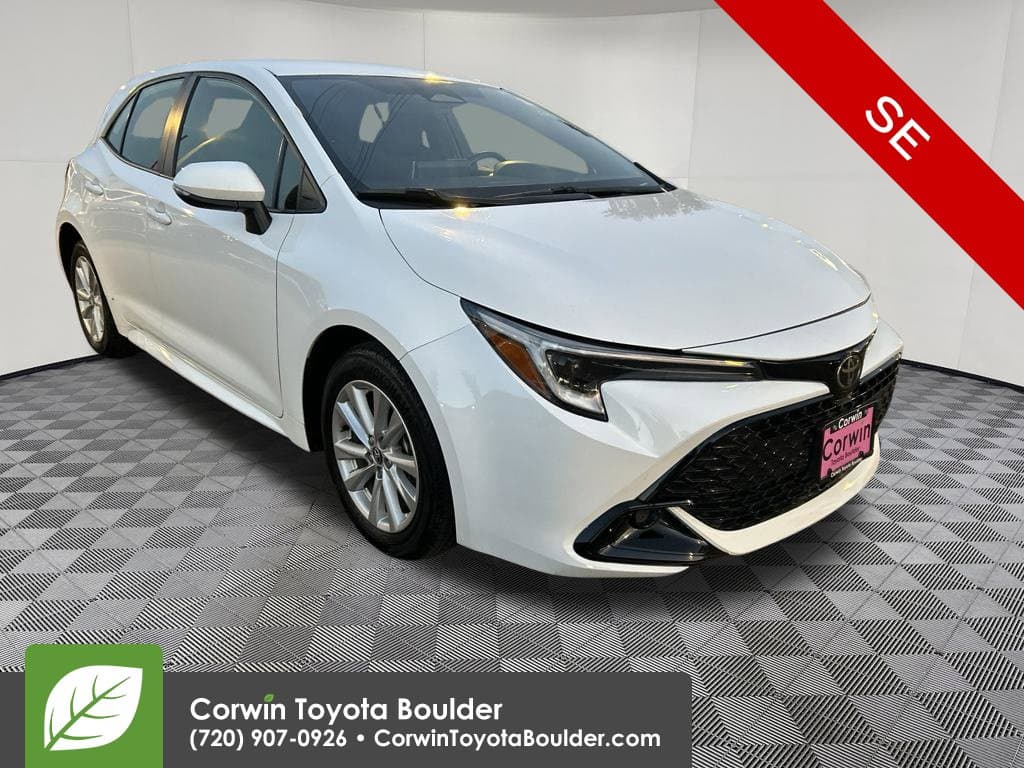 2025 Toyota Corolla Hatchback SE — photo 1 of 32