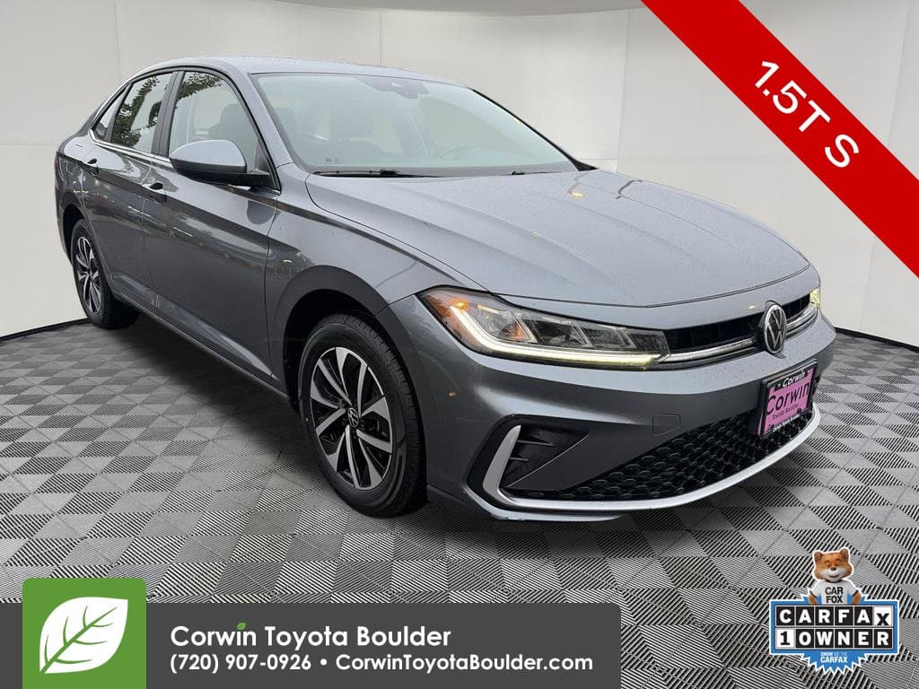 2025 Volkswagen Jetta Base — photo 1 of 31