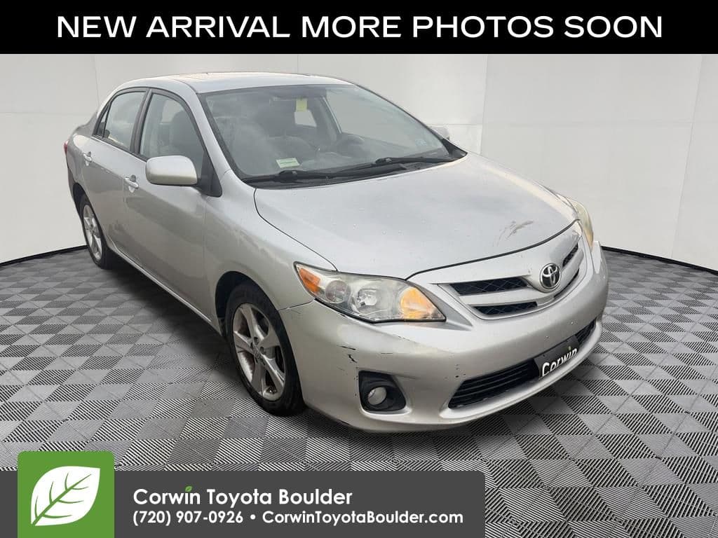 2012 Toyota Corolla LE — photo 1 of 13