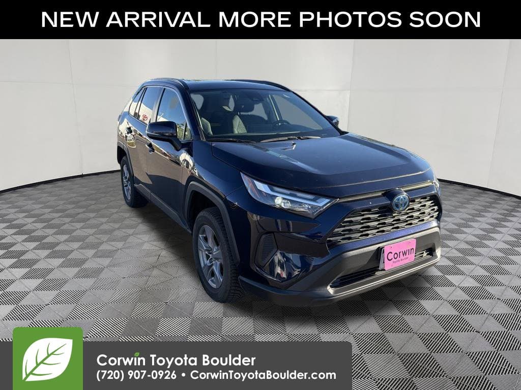 2024 Toyota RAV4 Base — photo 1 of 16