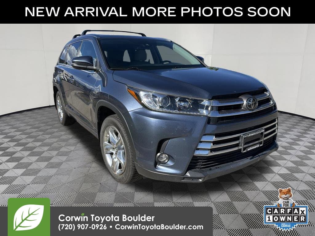 2019 Toyota Highlander Limited — photo 1 of 15