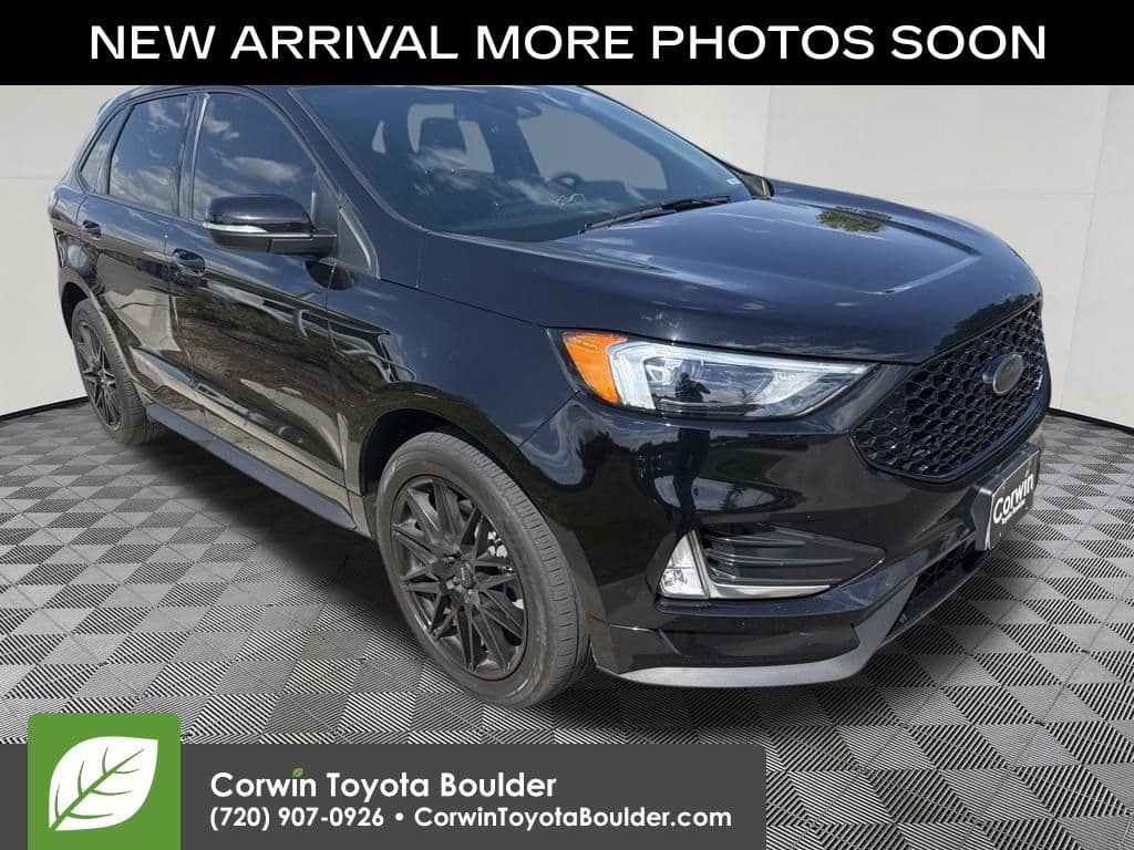 2023 Ford Edge ST — photo 1 of 14