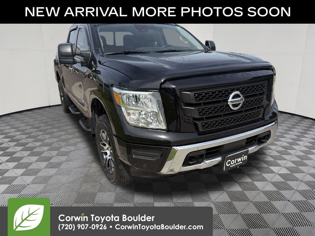 2020 Nissan Titan SV — photo 1 of 13
