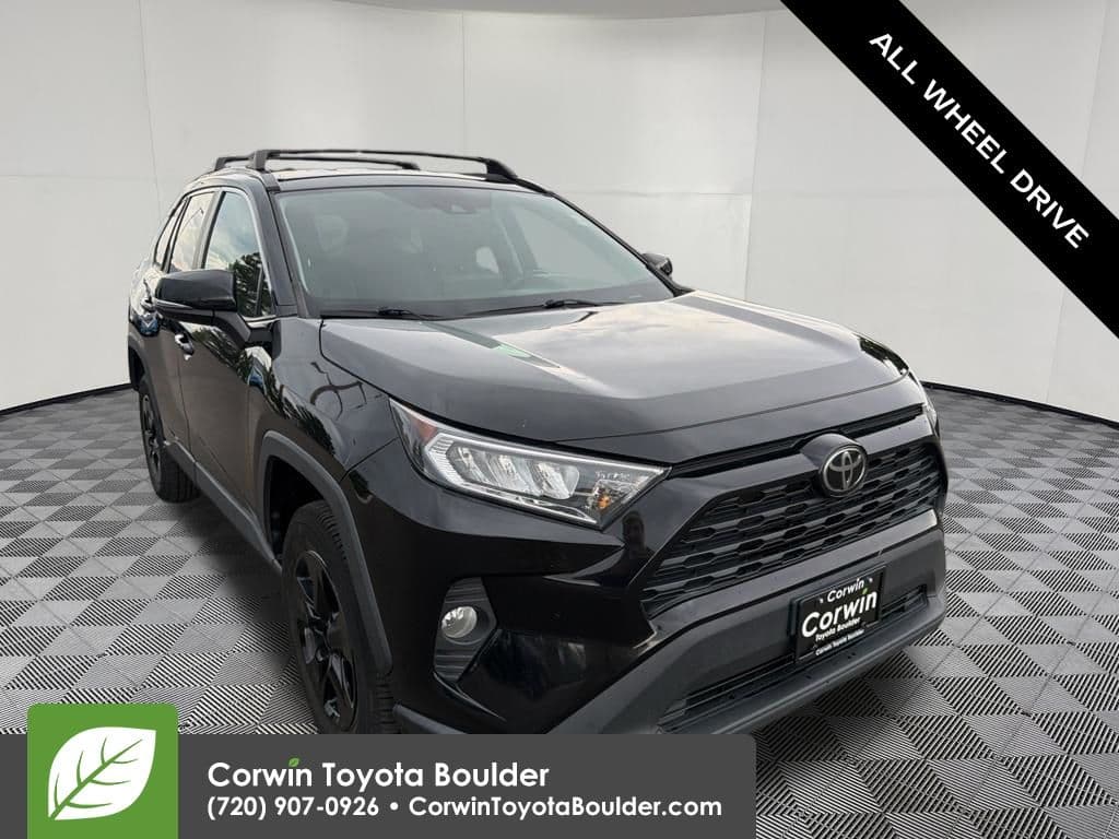 2021 Toyota RAV4 XLE — photo 1 of 32