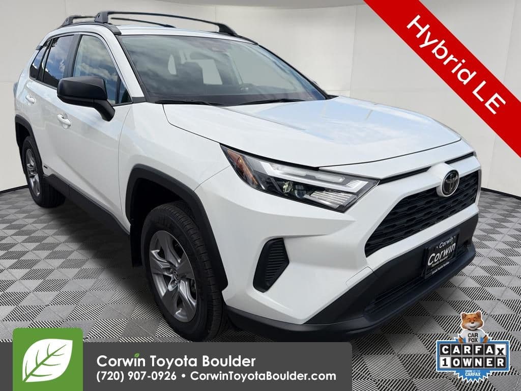 2025 Toyota RAV4 Hybrid LE — photo 1 of 33