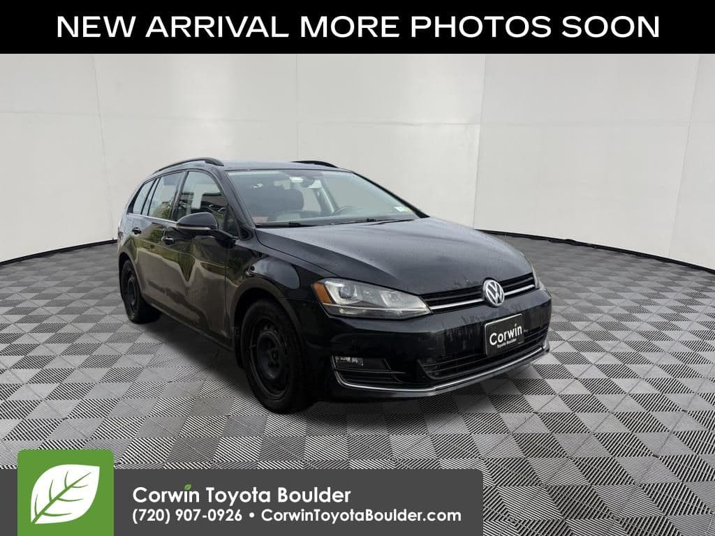 2016 Volkswagen Golf SportWagen TSI SE — photo 1 of 15