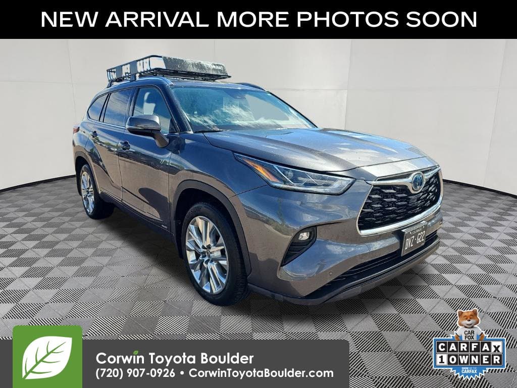 2023 Toyota Highlander Hybrid Limited — photo 1 of 14