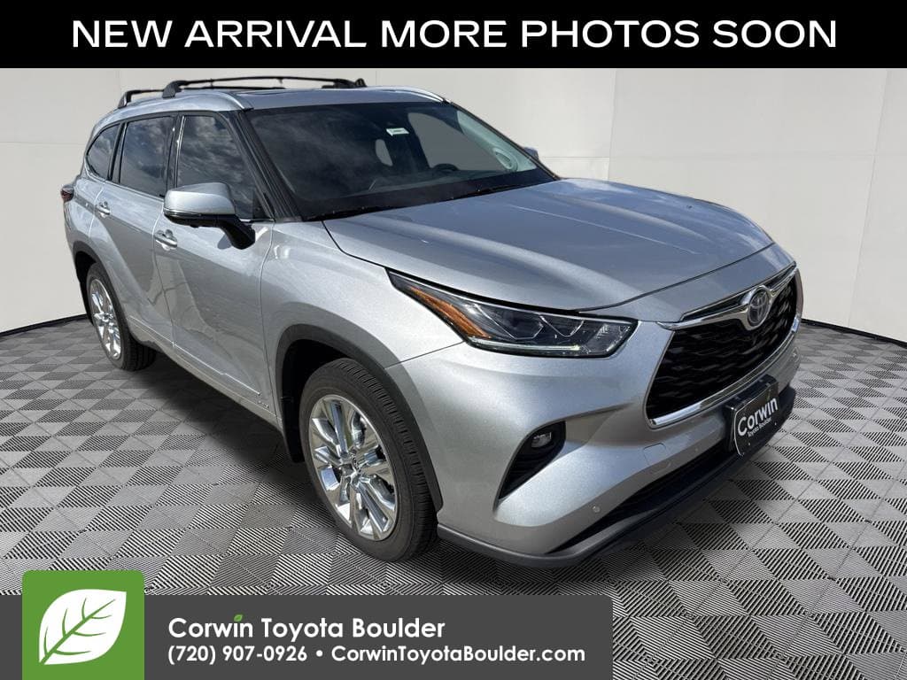 2023 Toyota Highlander Hybrid Limited — photo 1 of 15
