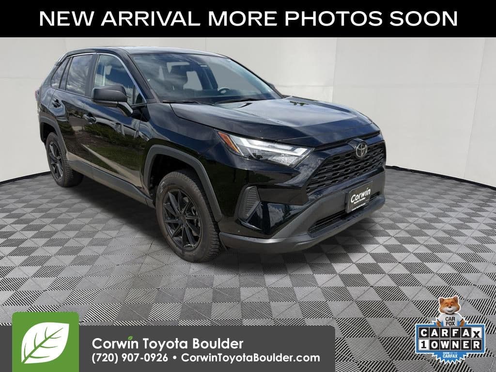 2023 Toyota RAV4 LE — photo 1 of 14