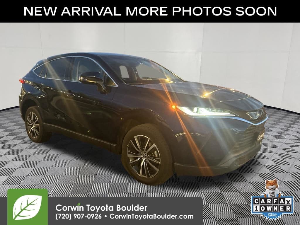 2023 Toyota Venza LE — photo 1 of 16