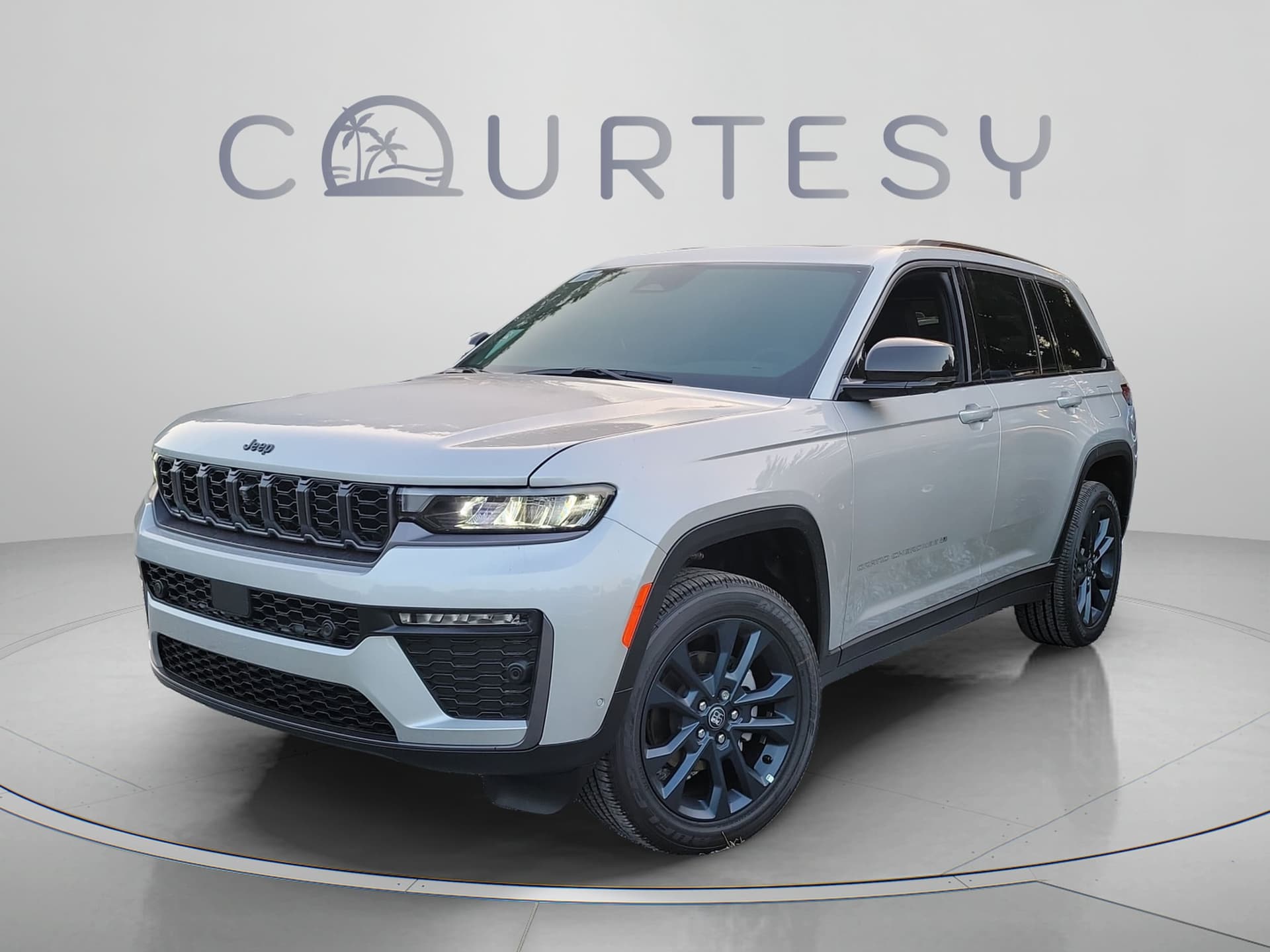 2026 Jeep Grand Cherokee 85th Anniversary Edition — photo 1 of 45