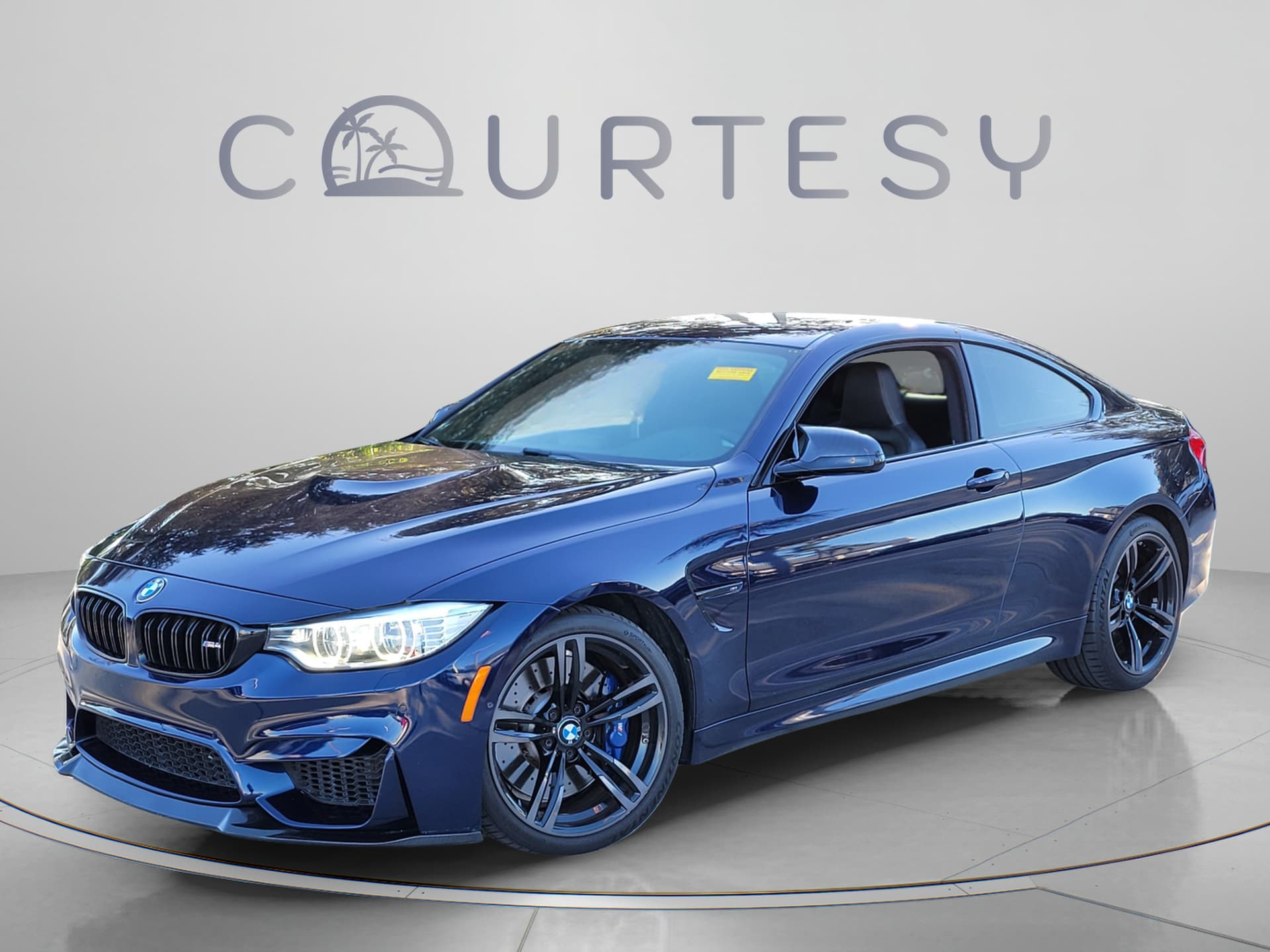 2016 BMW M4 Base — photo 1 of 31