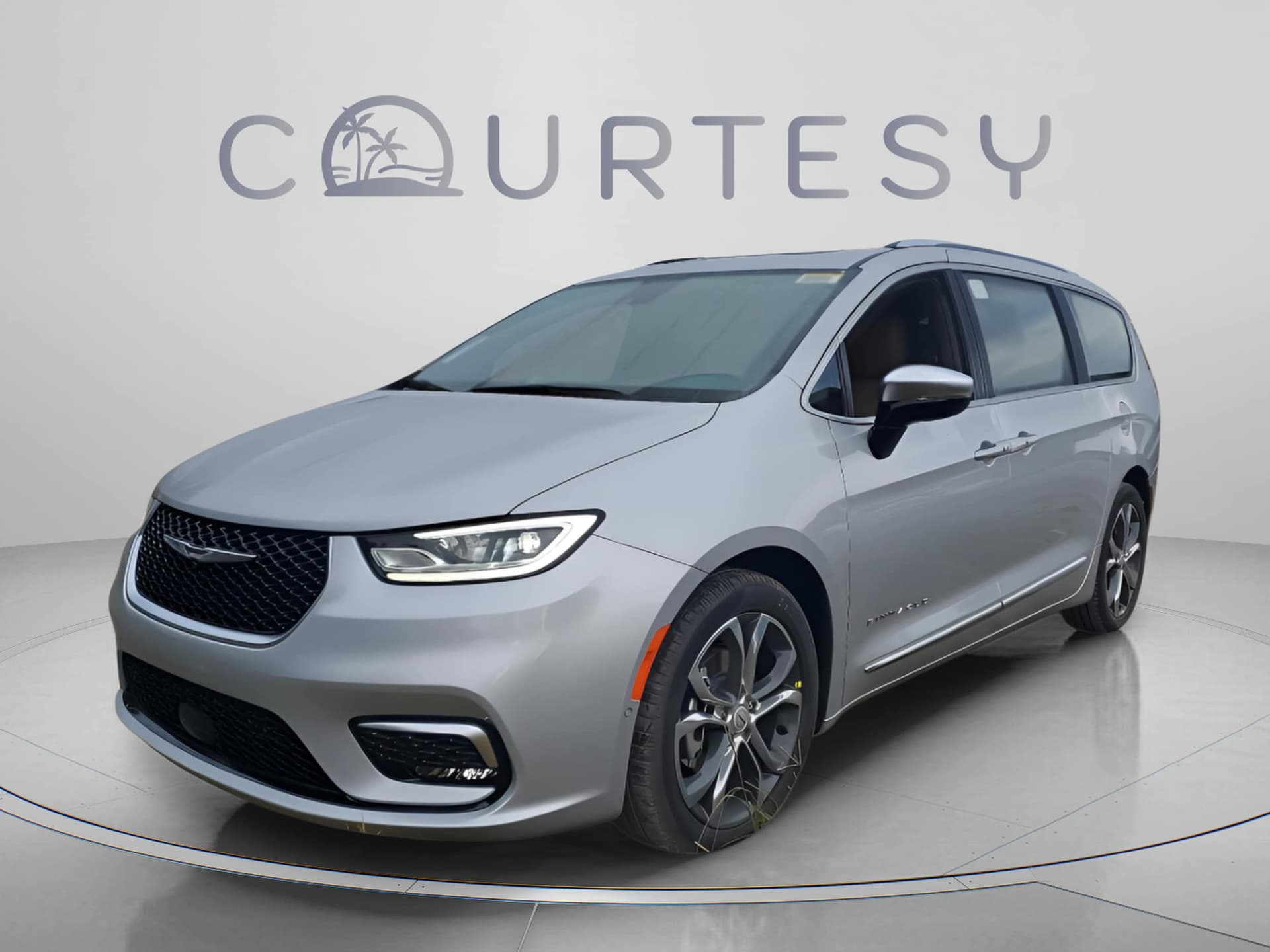 2026 Chrysler Pacifica PINNACLE — photo 1 of 46