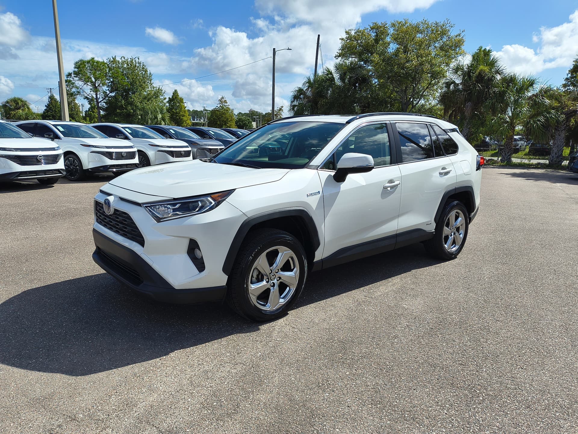 2021 Toyota RAV4 Hybrid XLE Premium — photo 1 of 37