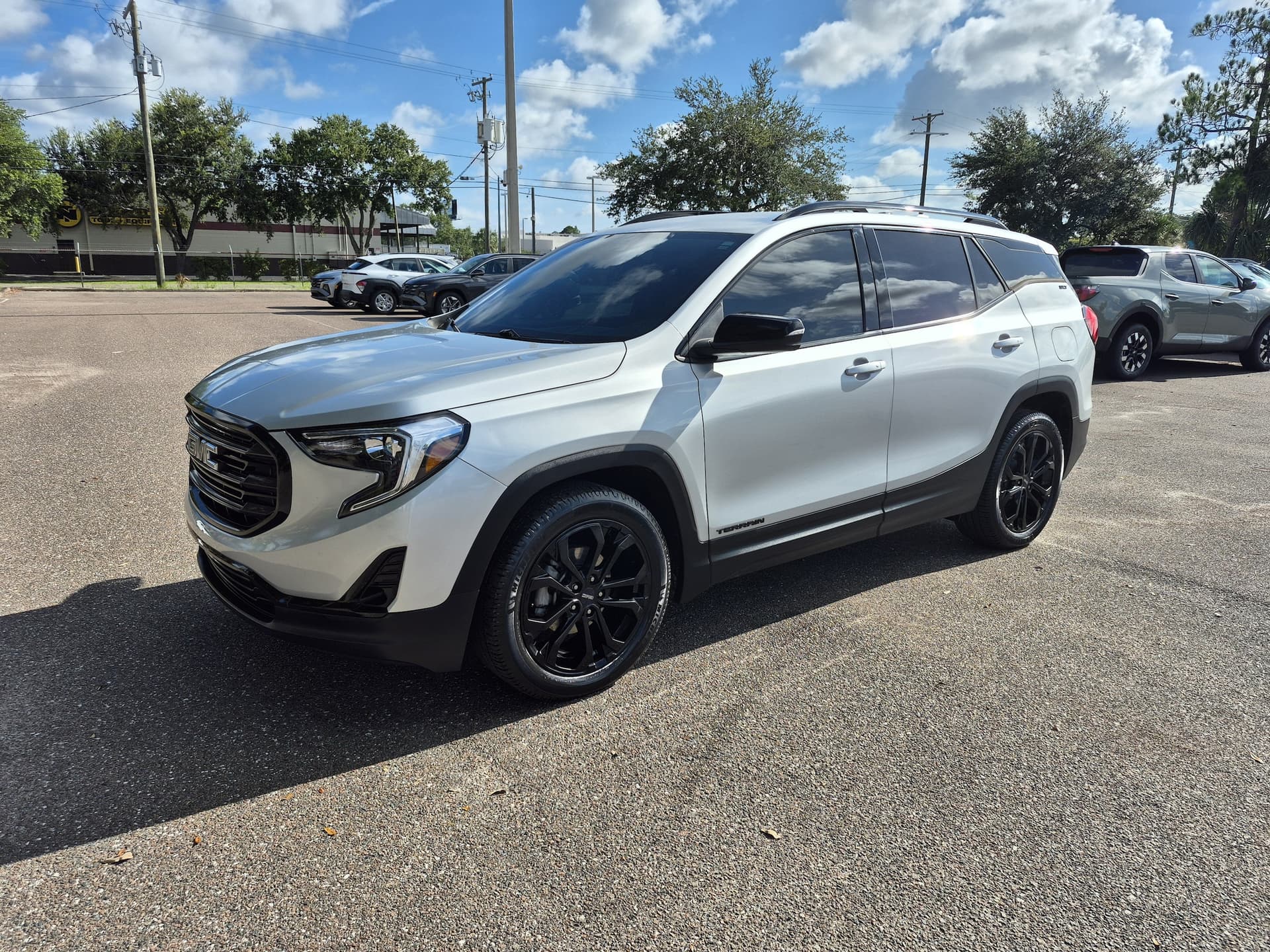 2021 GMC Terrain SLT — photo 1 of 38