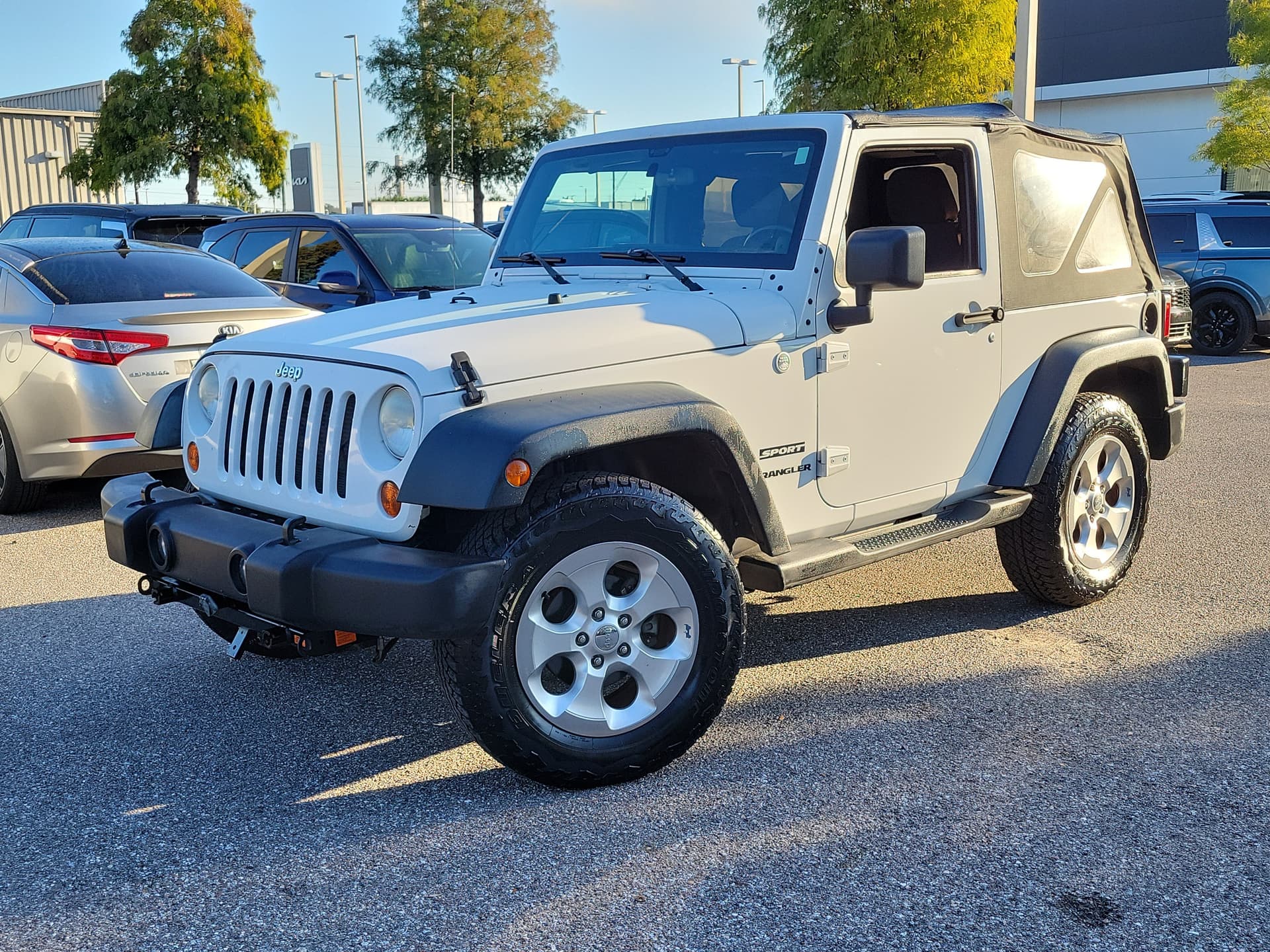 2013 Jeep Wrangler Sport — photo 1 of 32