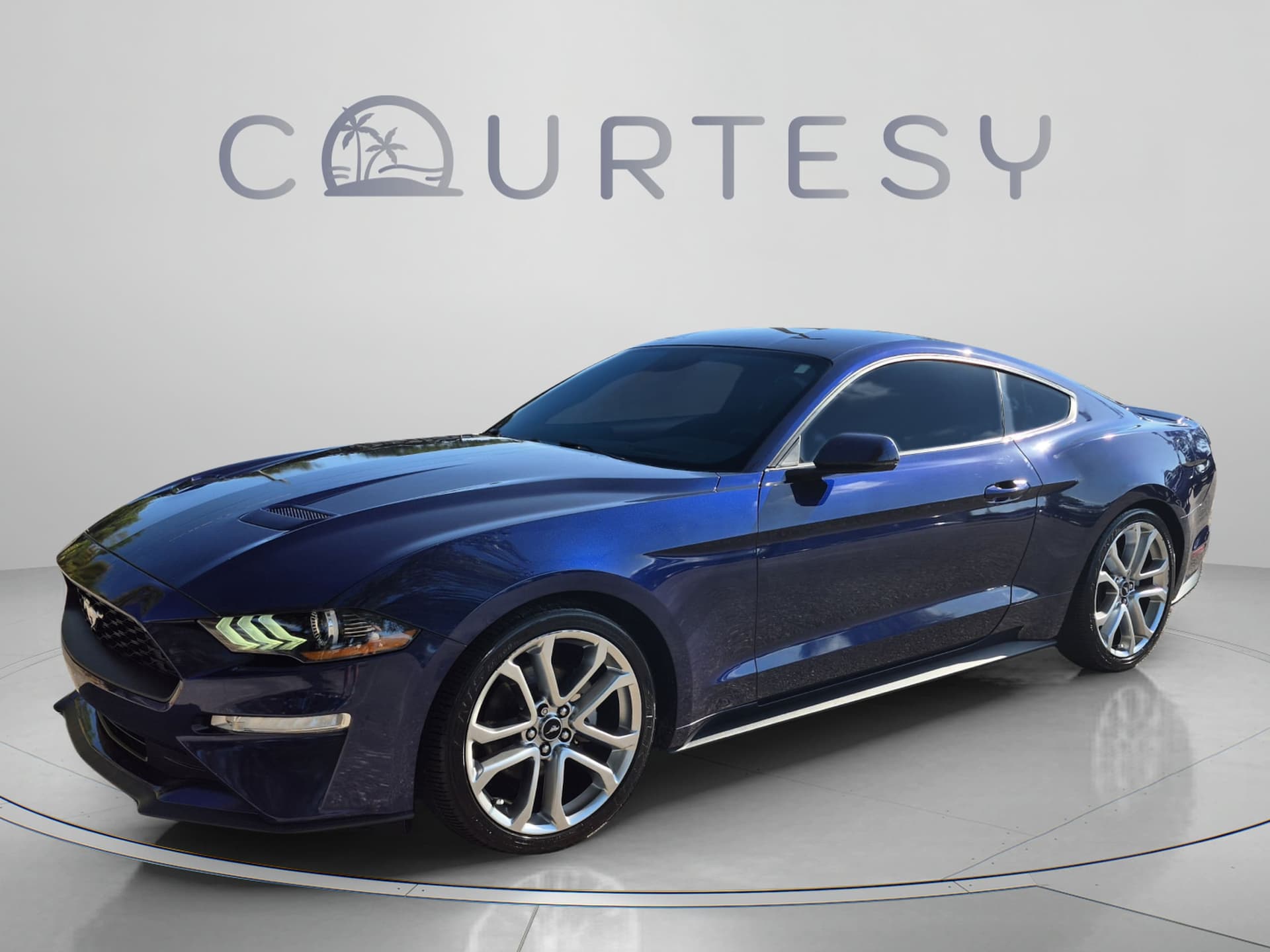 2020 Ford Mustang Base — photo 1 of 32