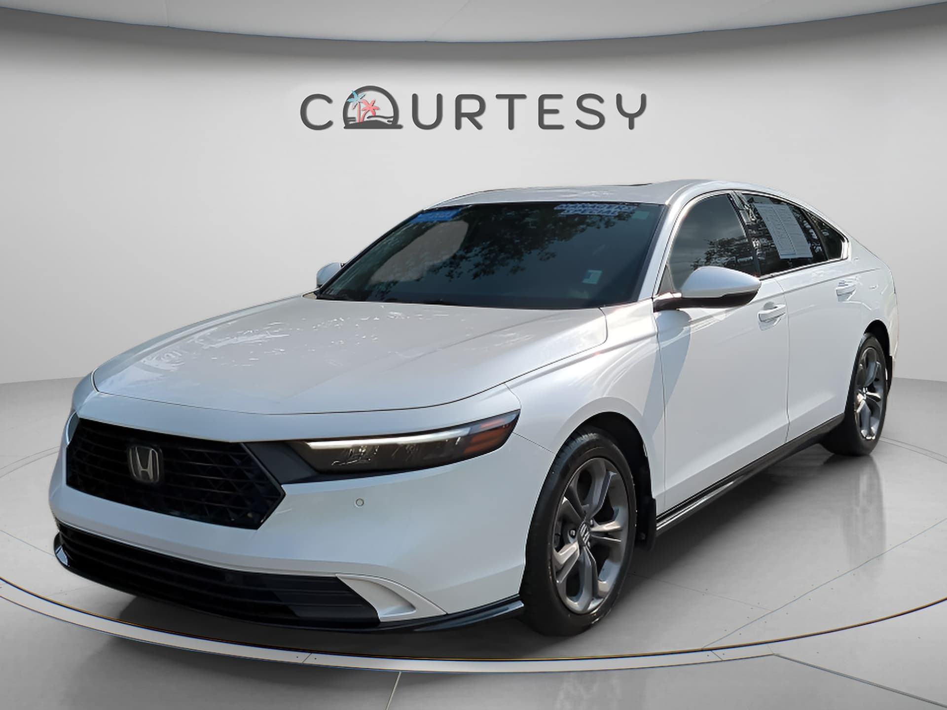 2023 Honda Accord Hybrid EX-L — photo 1 of 42